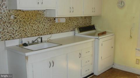 7174 Rapidan Road Rapidan, VA 22733 - Photo 5 of 27 Kitchen
