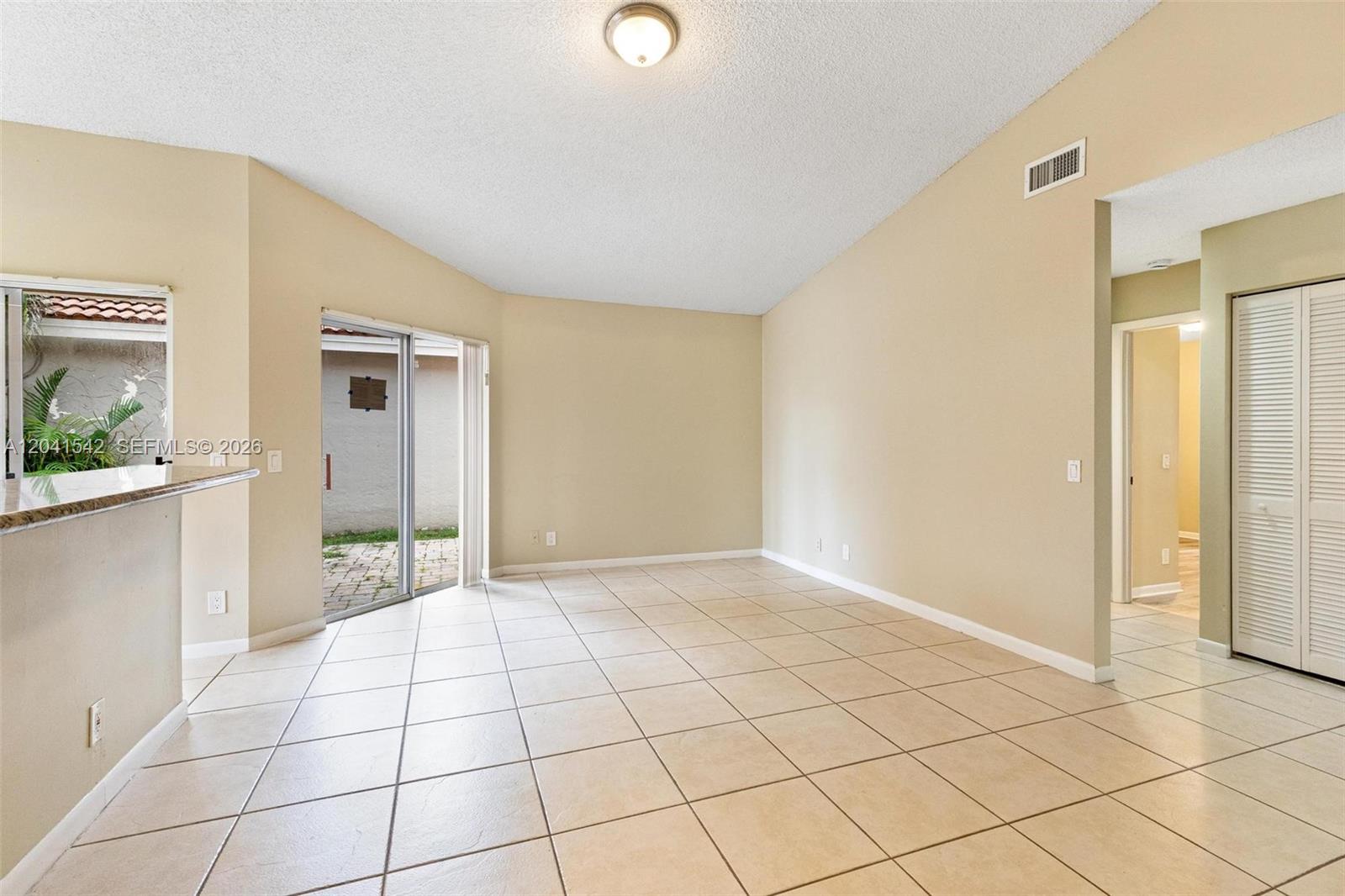 1513 Garden Road Weston, FL 33326 - Photo 4 of 25