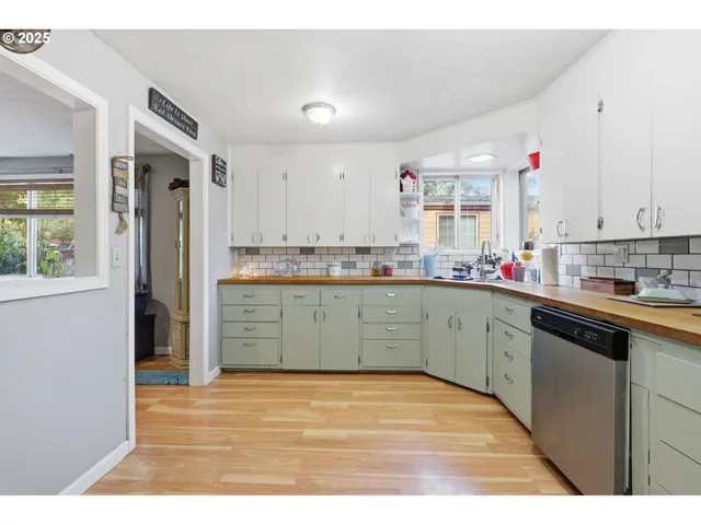 $445,000 | 2316 Southeast 141st Avenue, Portland, OR 97233