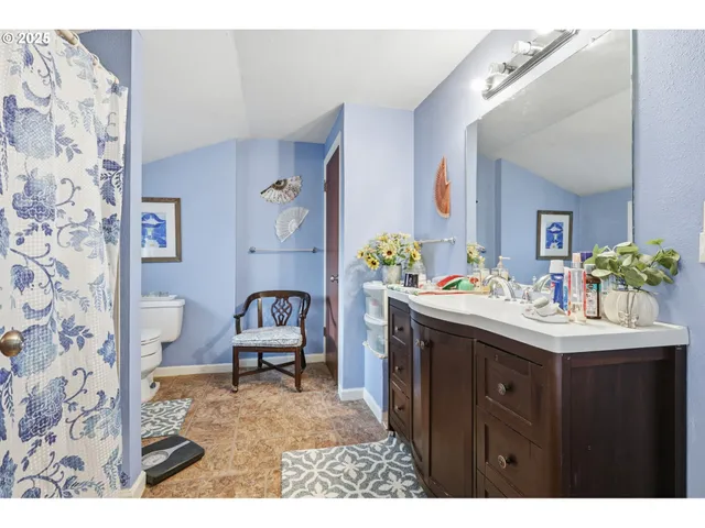 $445,000 | 2316 Southeast 141st Avenue, Portland, OR 97233