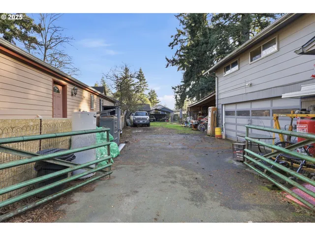 $445,000 | 2316 Southeast 141st Avenue, Portland, OR 97233