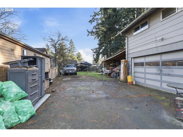 $445,000 | 2316 Southeast 141st Avenue, Portland, OR 97233