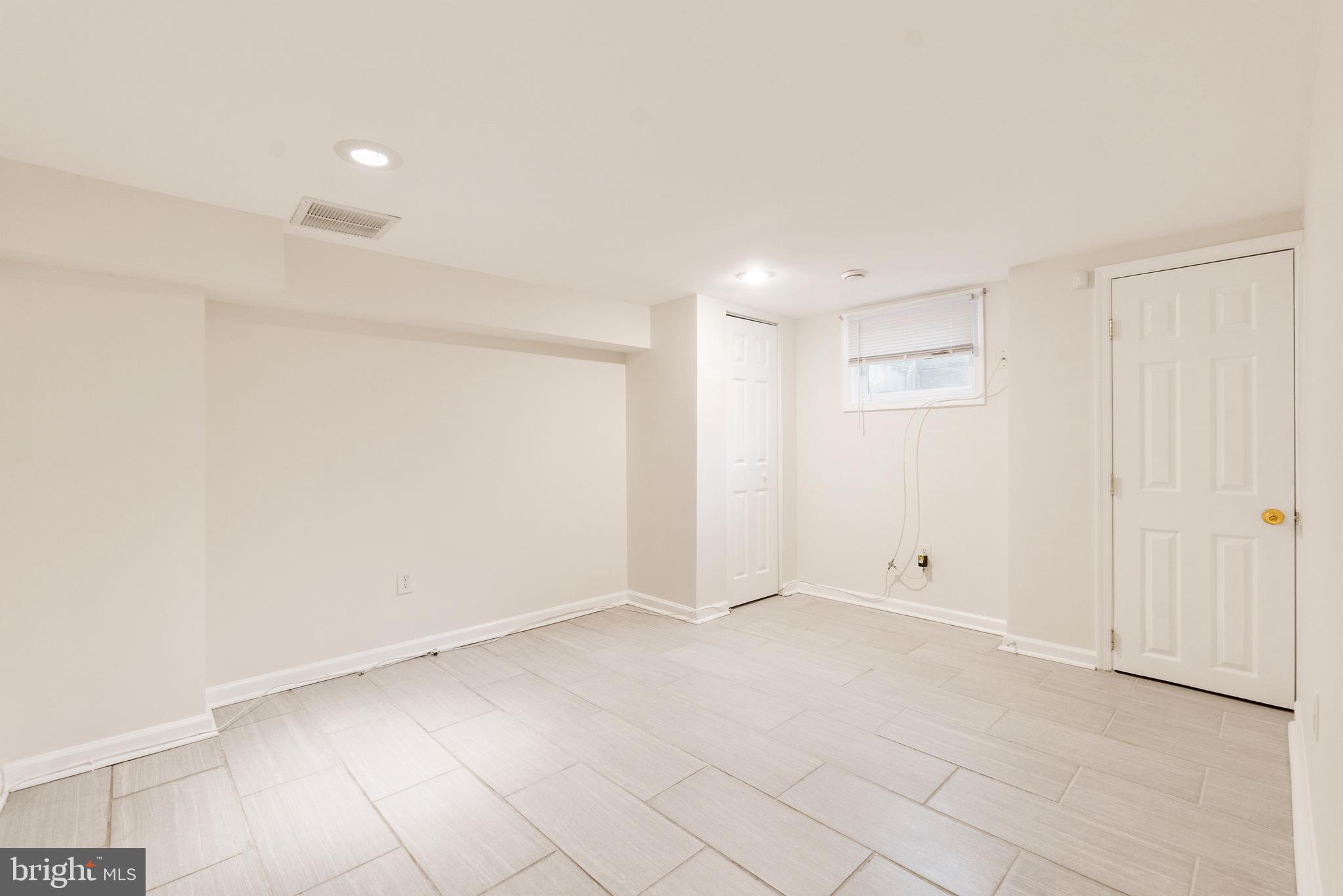 3920 Rexmere Road Baltimore, MD 21218 - Photo 32 of 48