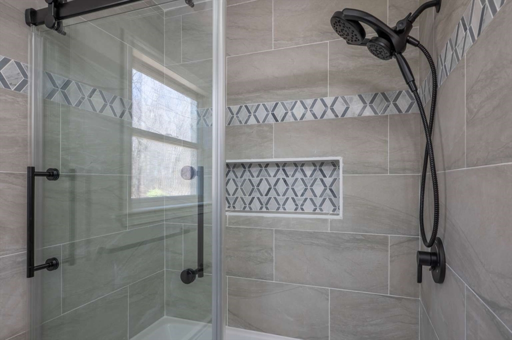 120 Bear Hill Road North Andover, MA 01845 - Photo 33 of 42 a close view of a shower