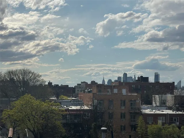 $699,999 | 41-28 71st Street, Unit 4D | Woodside