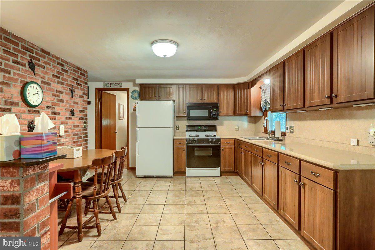 660 Bethlehem Church Road Red Lion, PA 17356 - Photo 9 of 41 Gallery Image 9
