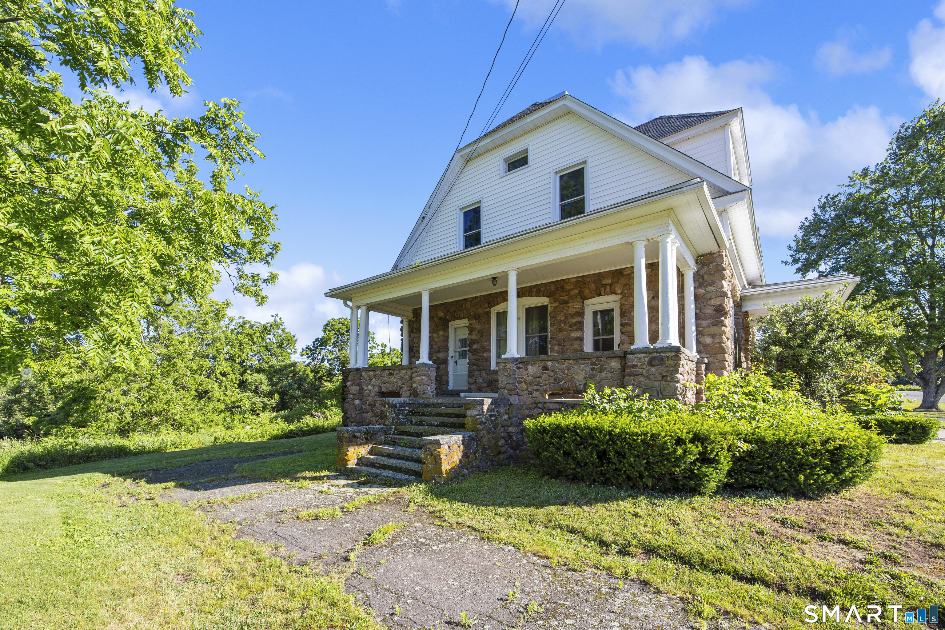 810 Dunbar Hill Road Hamden, CT 06514 - Photo 8 of 40
