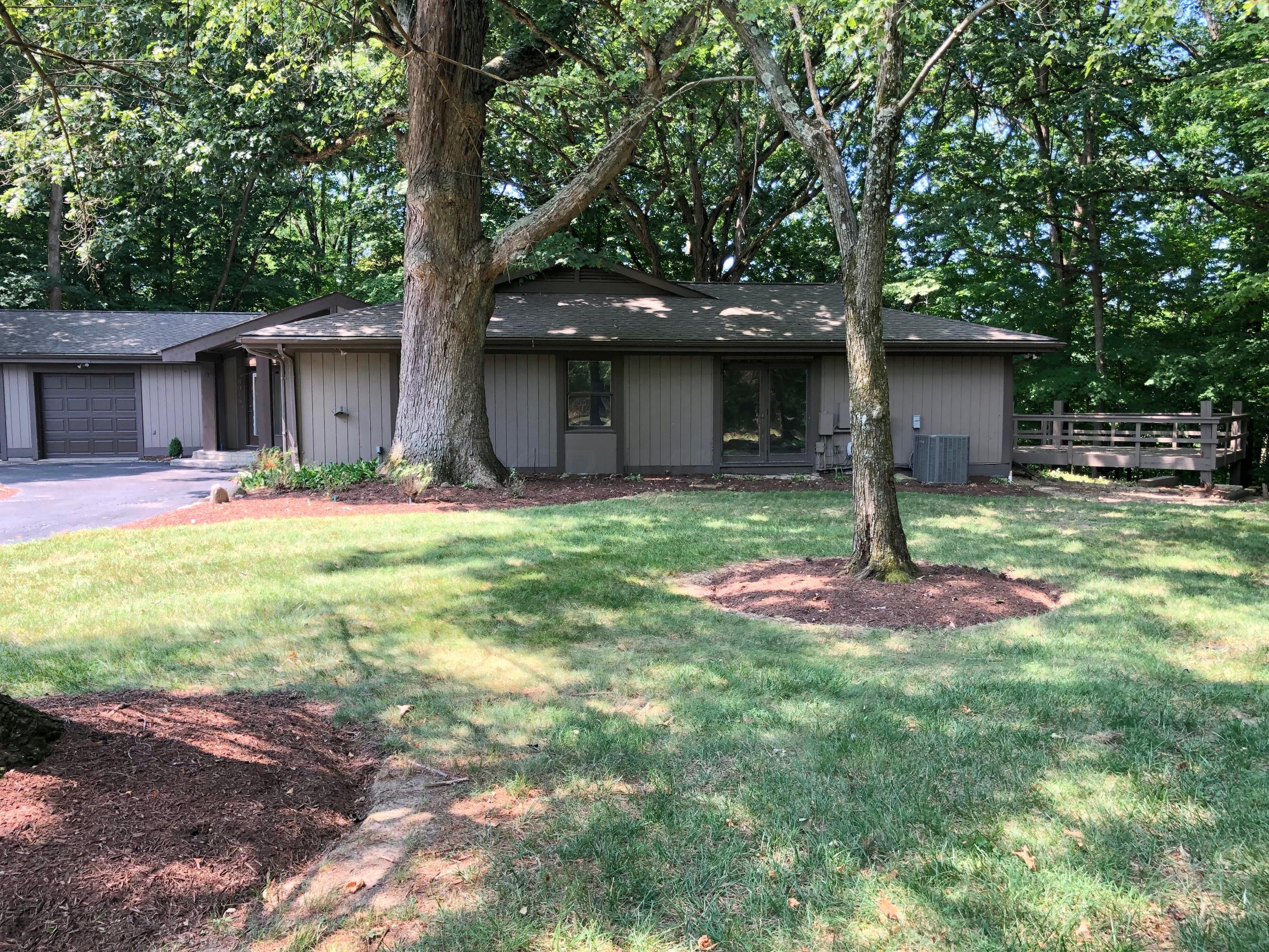 8015 Flint Road Columbus, OH 43235 - Photo 3 of 46