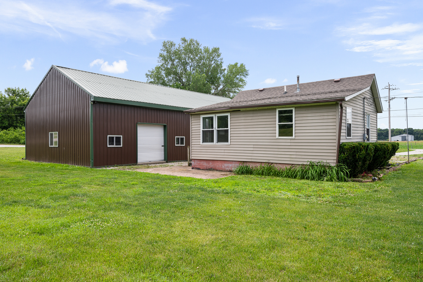 2303 Big Island Road Milan, IL 61264 - Photo 13 of 28