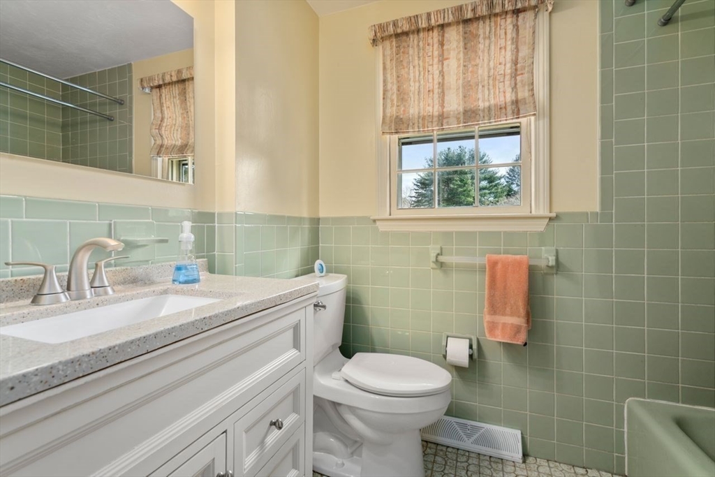 85 Dover Road Millis, MA 02054 - Photo 13 of 24 Gallery Image 13