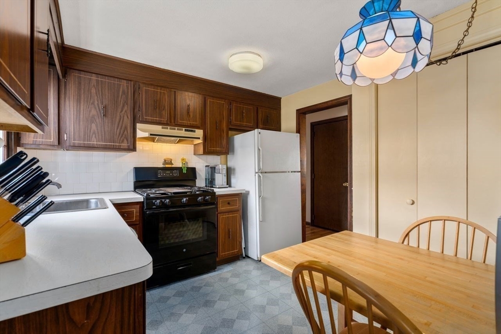 85 Dover Road Millis, MA 02054 - Photo 9 of 24 Gallery Image 9