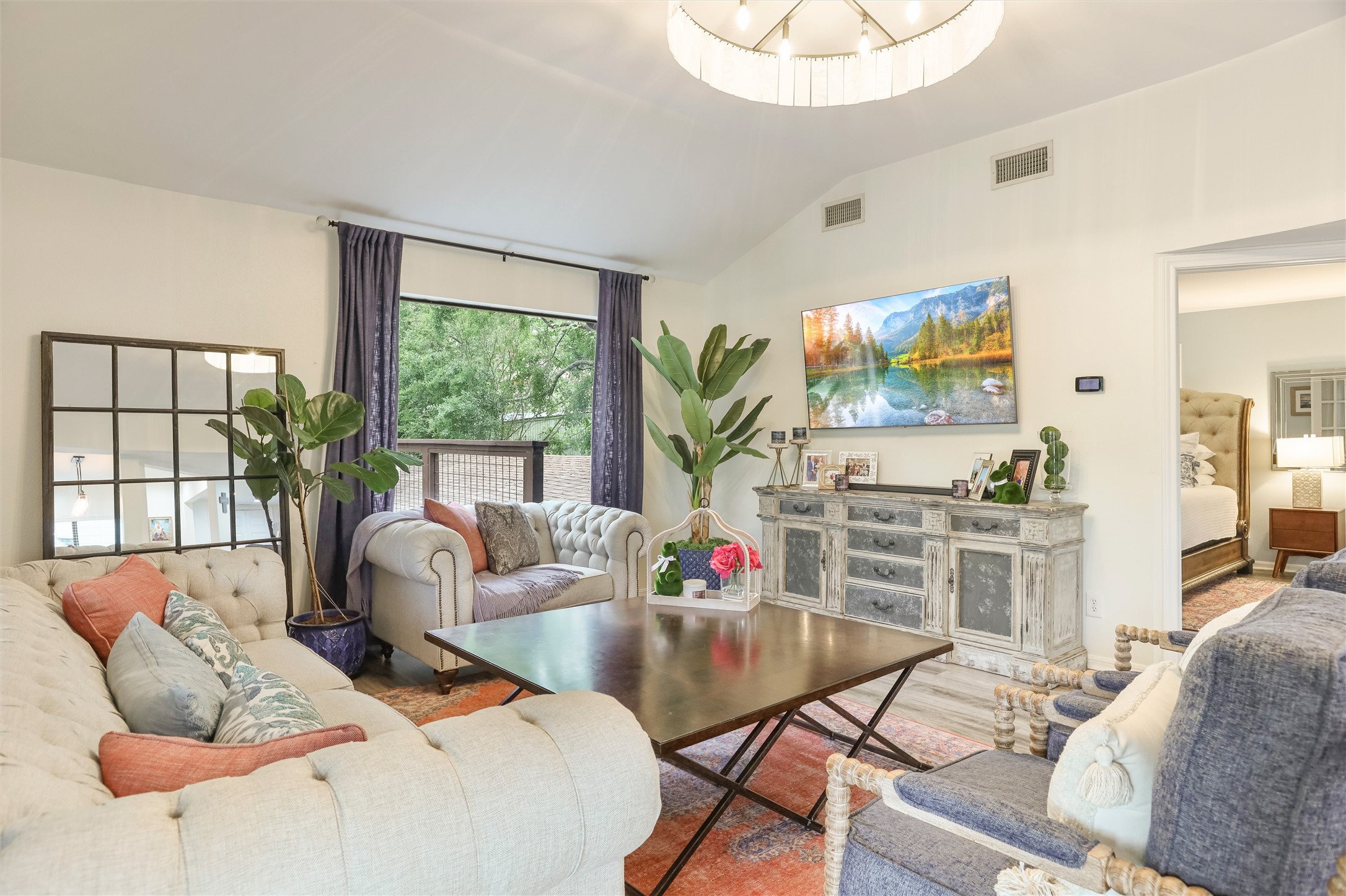 224 Clear Lake Road Clear Lake Shores, TX 77565 - Photo 15 of 50 Living room