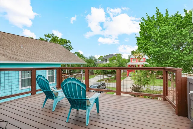 $565,000 | 224 Clear Lake Road, Clear Lake Shores, TX 77565