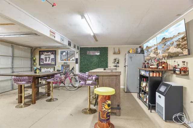 $565,000 | 224 Clear Lake Road, Clear Lake Shores, TX 77565