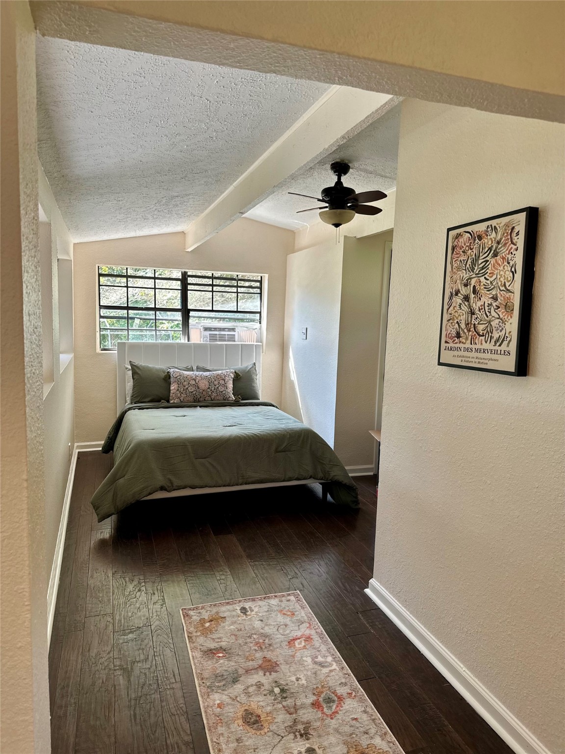 224 Clear Lake Road Clear Lake Shores, TX 77565 - Photo 43 of 50 The guest has room for a Queen size bed. New AC/Heat Window unit installed in Oct 2025.