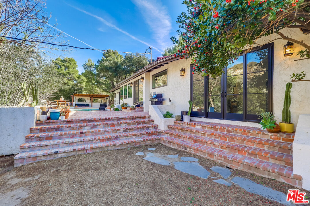 4137 Big Tujunga Canyon Road Tujunga, CA 91042 - Photo 33 of 57 Gallery Image 33