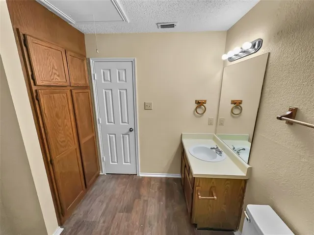 $1,225 | 828 Mirabell Court, Arlington, TX 76015