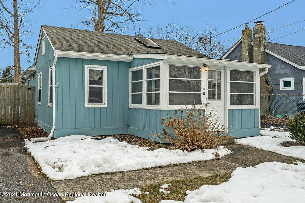 140 Pinehurst Road Brick, NJ 08723 - Photo 2 of 13 a front view of a house