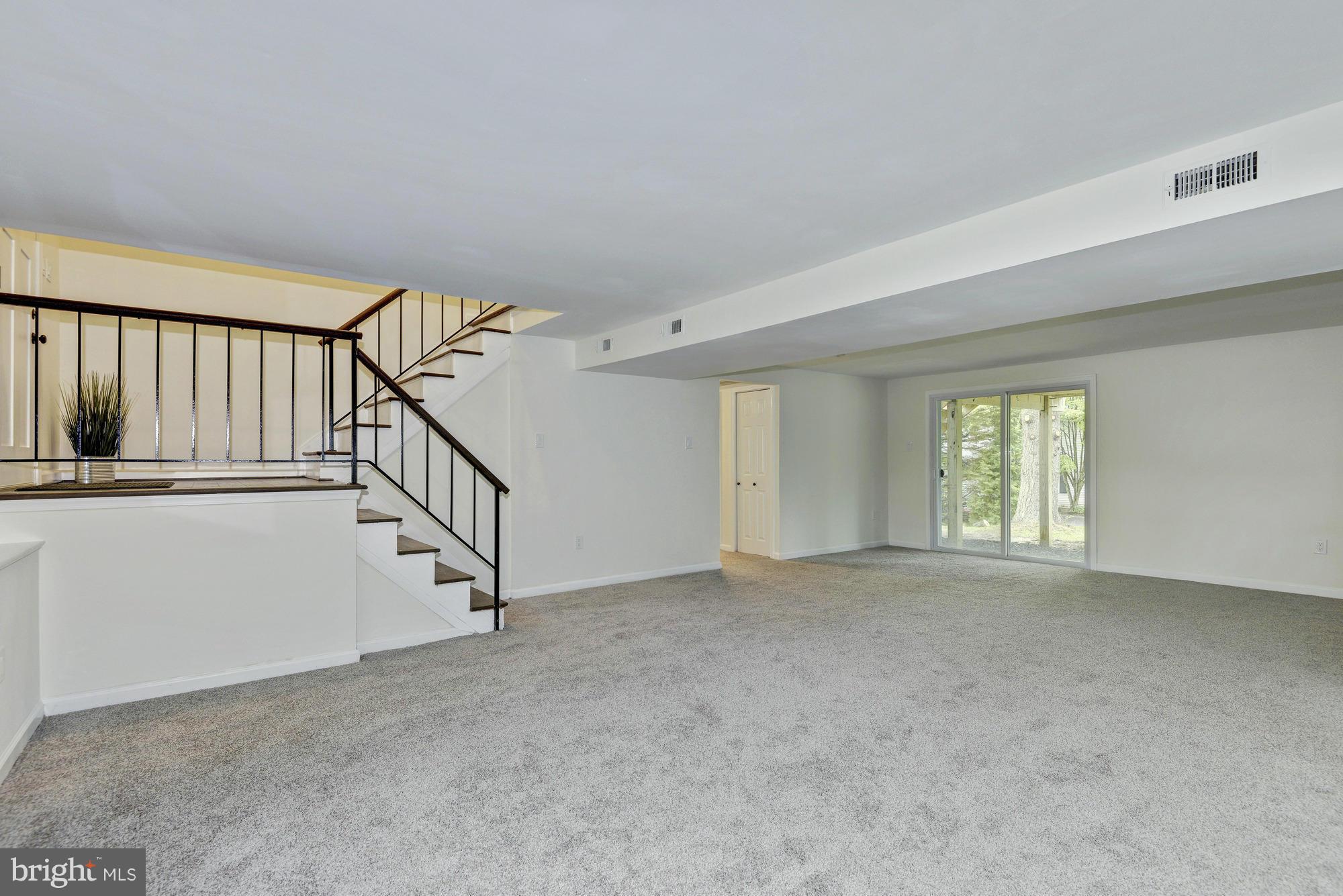 5101 West Running Brook Road Columbia, MD 21044 - Photo 22 of 27 Family Room