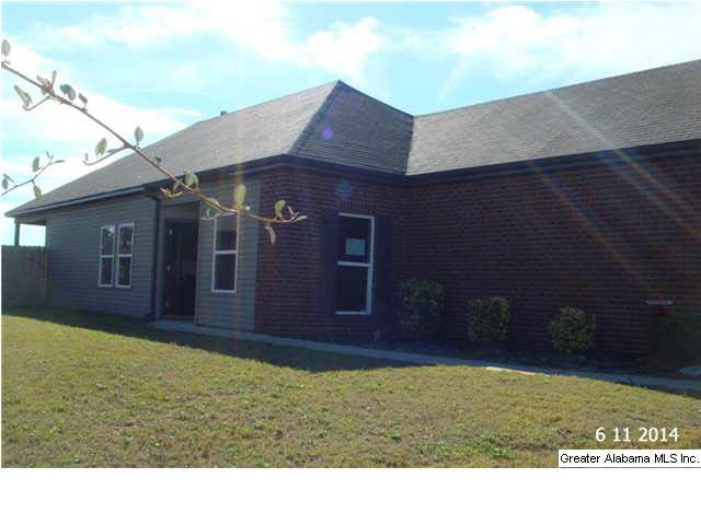 4741 Rosser Loop Drive Bessemer, AL 35022 - Photo 2 of 10