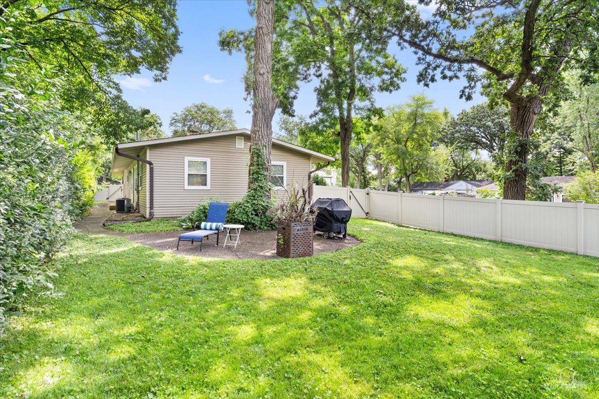 478 West Shady Ln Road Palatine, IL 60074 - Photo 20 of 22 Gallery Image 20