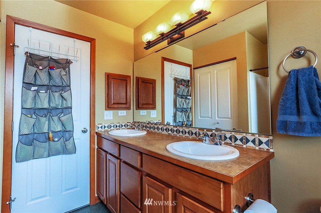 661 East Soderberg Road Allyn, WA 98524 - Photo 18 of 25 Gallery Image 18