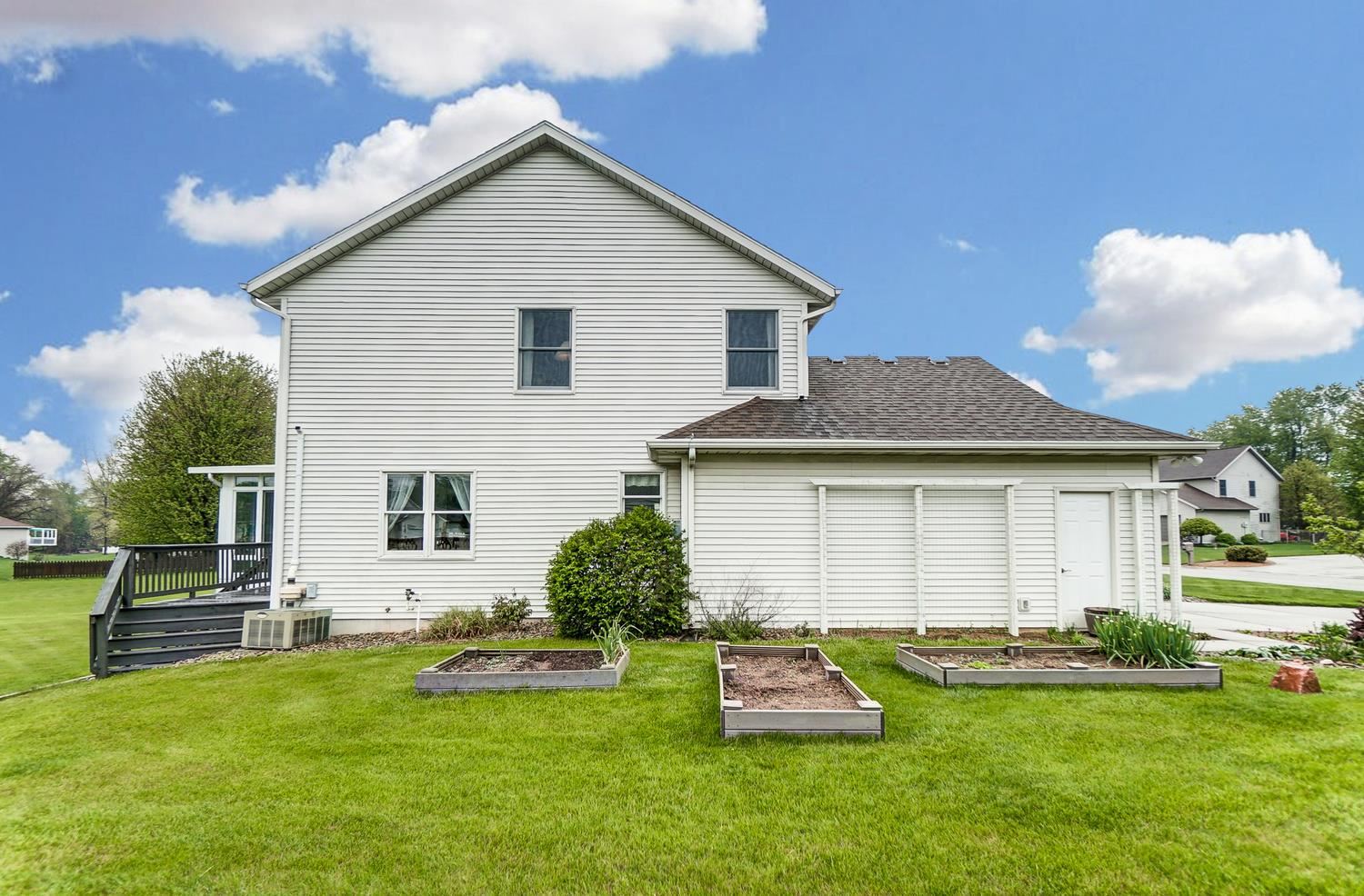 151 South Hunters Ridge Warsaw, IN 46582 - Photo 28 of 34 Gallery Image 28