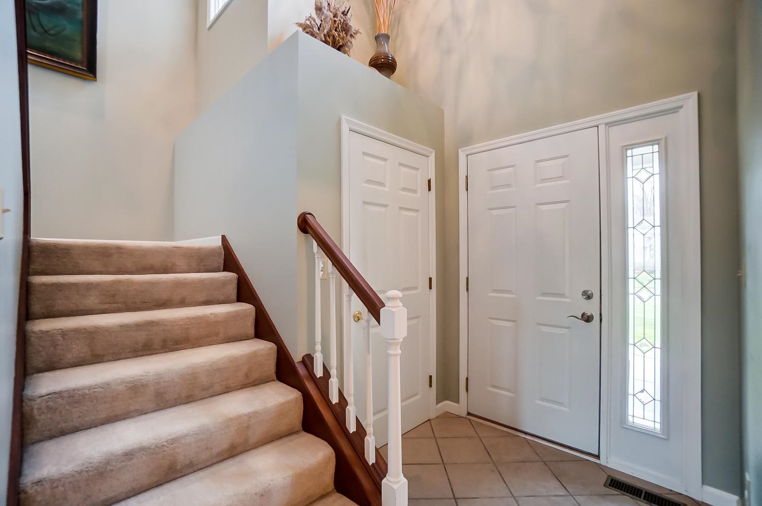 151 South Hunters Ridge Warsaw, IN 46582 - Photo 4 of 34 Gallery Image 4