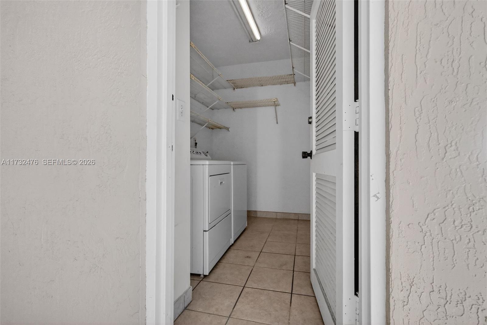 481 Ives Dairy Road, Unit 1054 Miami, FL 33179 - Photo 30 of 36