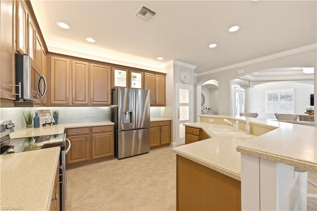 5686 Lago Villaggio Way Naples, FL 34104 - Photo 16 of 46