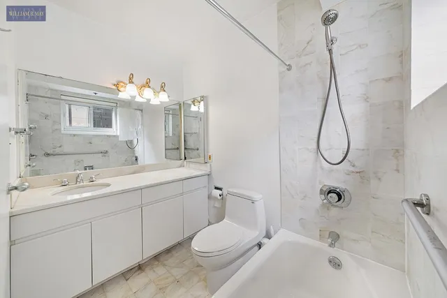 $975,000 | 420 East 58th Street, Unit 15A | Sutton Place