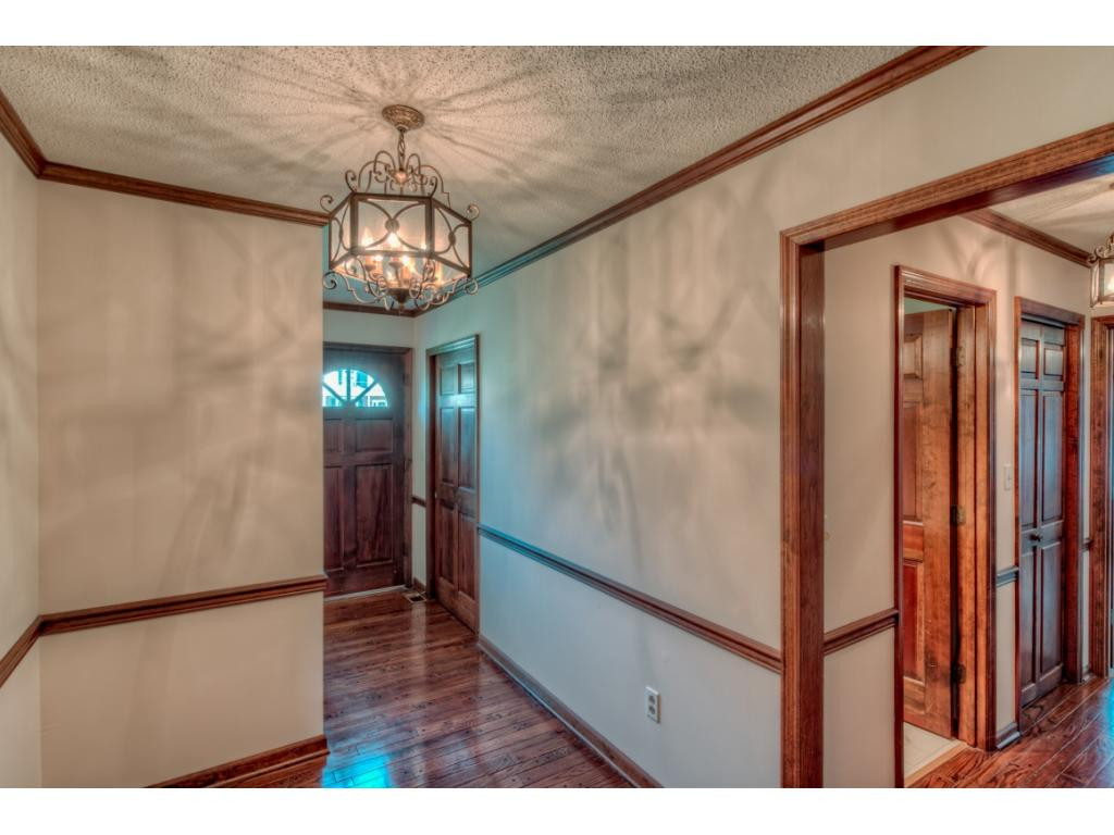 101 Gaffney Road Bristol, TN 37620 - Photo 3 of 20 Photo 3