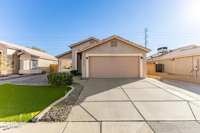 $420,000 | 22001 North 35th Drive, Glendale, AZ 85310