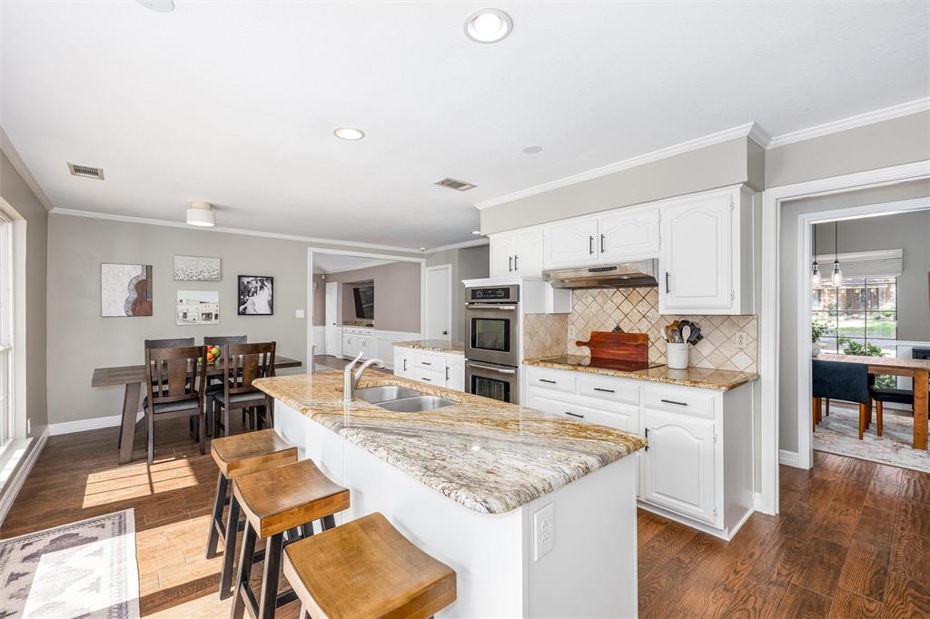 10002 Hickory Crossing Dallas, TX 75243 - Photo 12 of 40