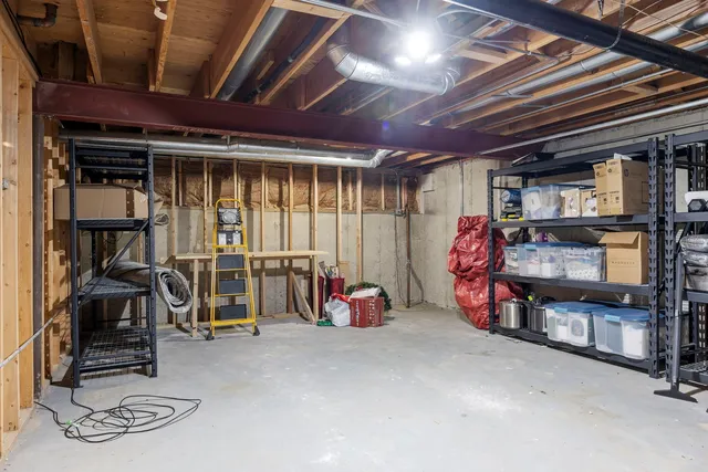 $444,000 | 9 Lake Katherine Drive, Palos Heights, IL 60463