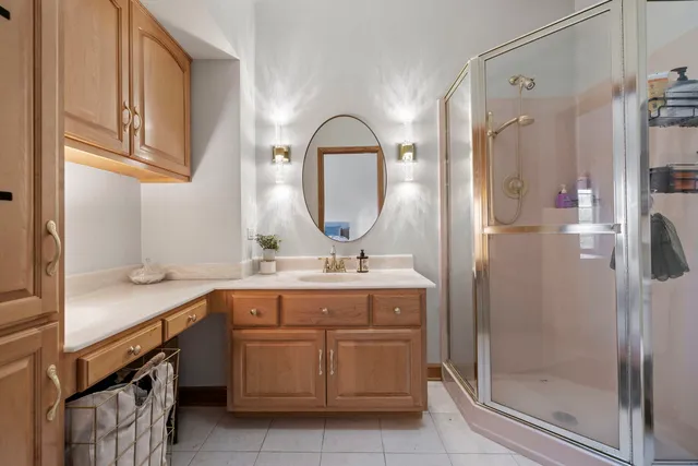 $444,000 | 9 Lake Katherine Drive, Palos Heights, IL 60463