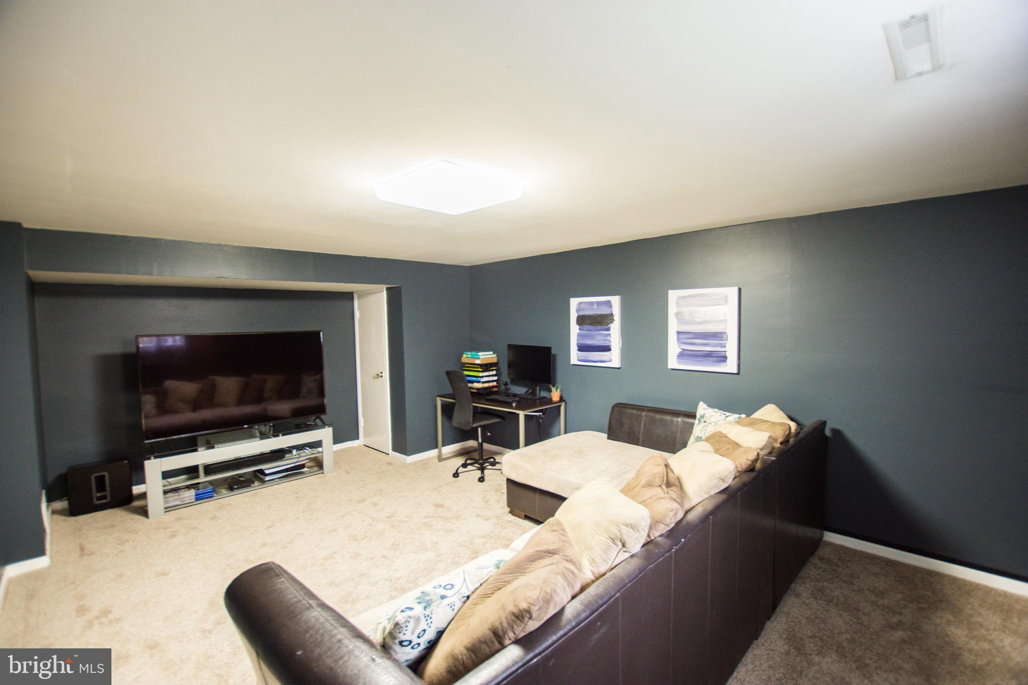 1019 Grovehill Road Halethorpe, MD 21227 - Photo 16 of 23