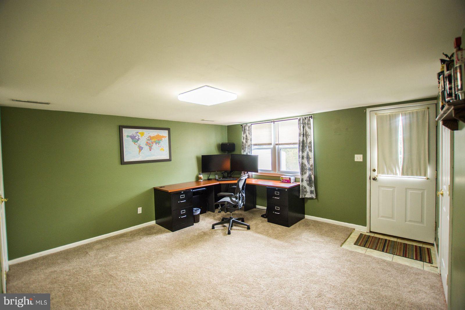 1019 Grovehill Road Halethorpe, MD 21227 - Photo 17 of 23