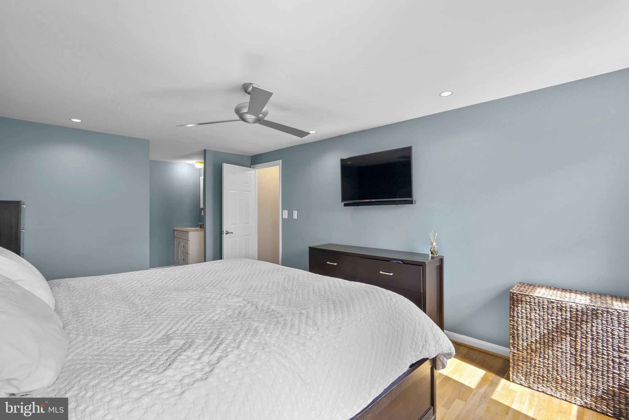 9200 Watson Road Silver Spring, MD 20910 - Photo 9 of 39