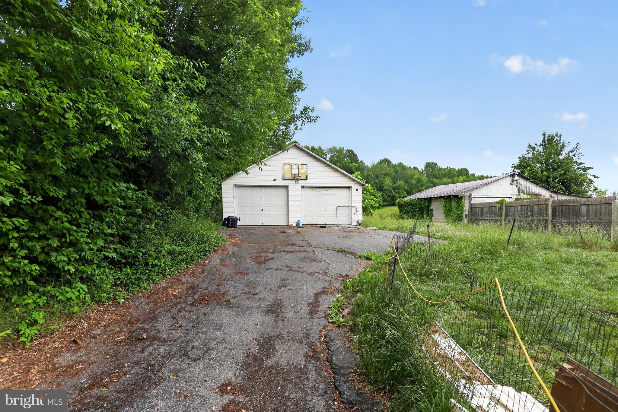 604 Shakesville Road Bristol, VA 24201 - Photo 3 of 14
