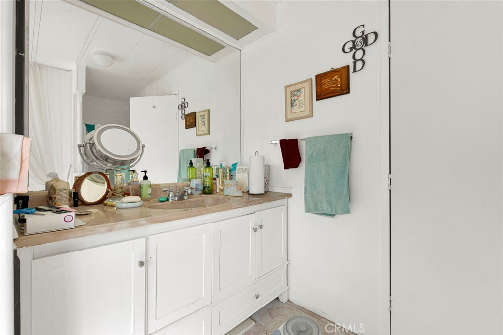 14030 Rapture Road Phelan, CA 92371 - Photo 11 of 58