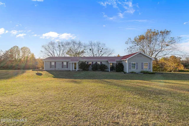 $315,000 | 625 Garner Chapel Road, Mount Olive, NC 28365