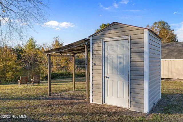 $315,000 | 625 Garner Chapel Road, Mount Olive, NC 28365