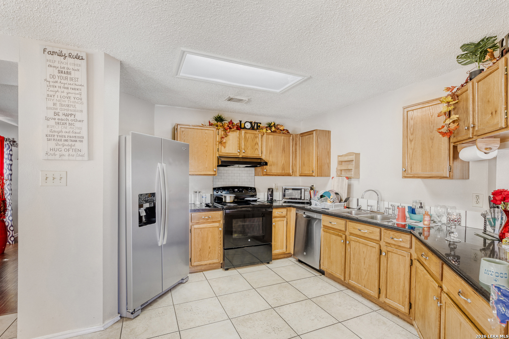 8041 Chestnut Barr Drive Converse, TX 78109 - Photo 11 of 26