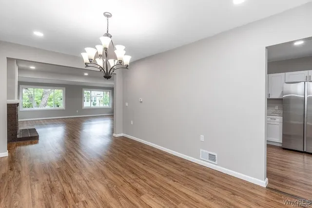 $295,000 | 52 Hawthorne Avenue, Tonawanda, NY 14223