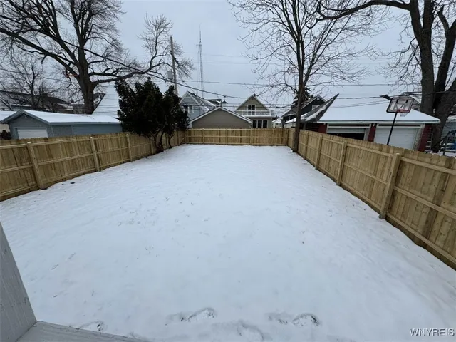 $295,000 | 52 Hawthorne Avenue, Tonawanda, NY 14223