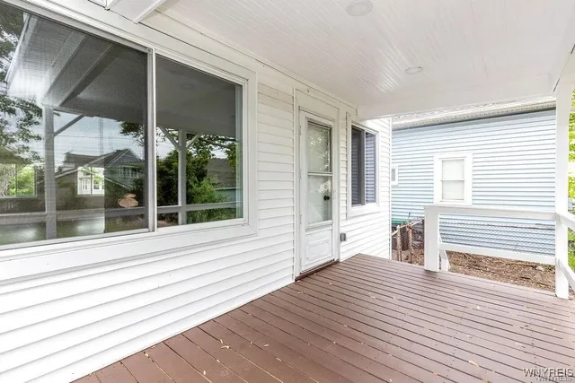 $295,000 | 52 Hawthorne Avenue, Tonawanda, NY 14223