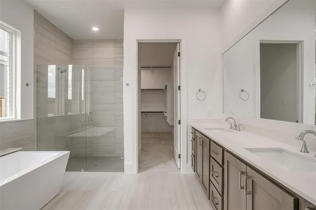 a bathroom with a bathtub
