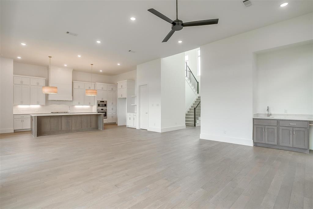 161 Lantern Ridge Drive Aledo, TX 76008 - Photo 4 of 40 Wet Bar in Living