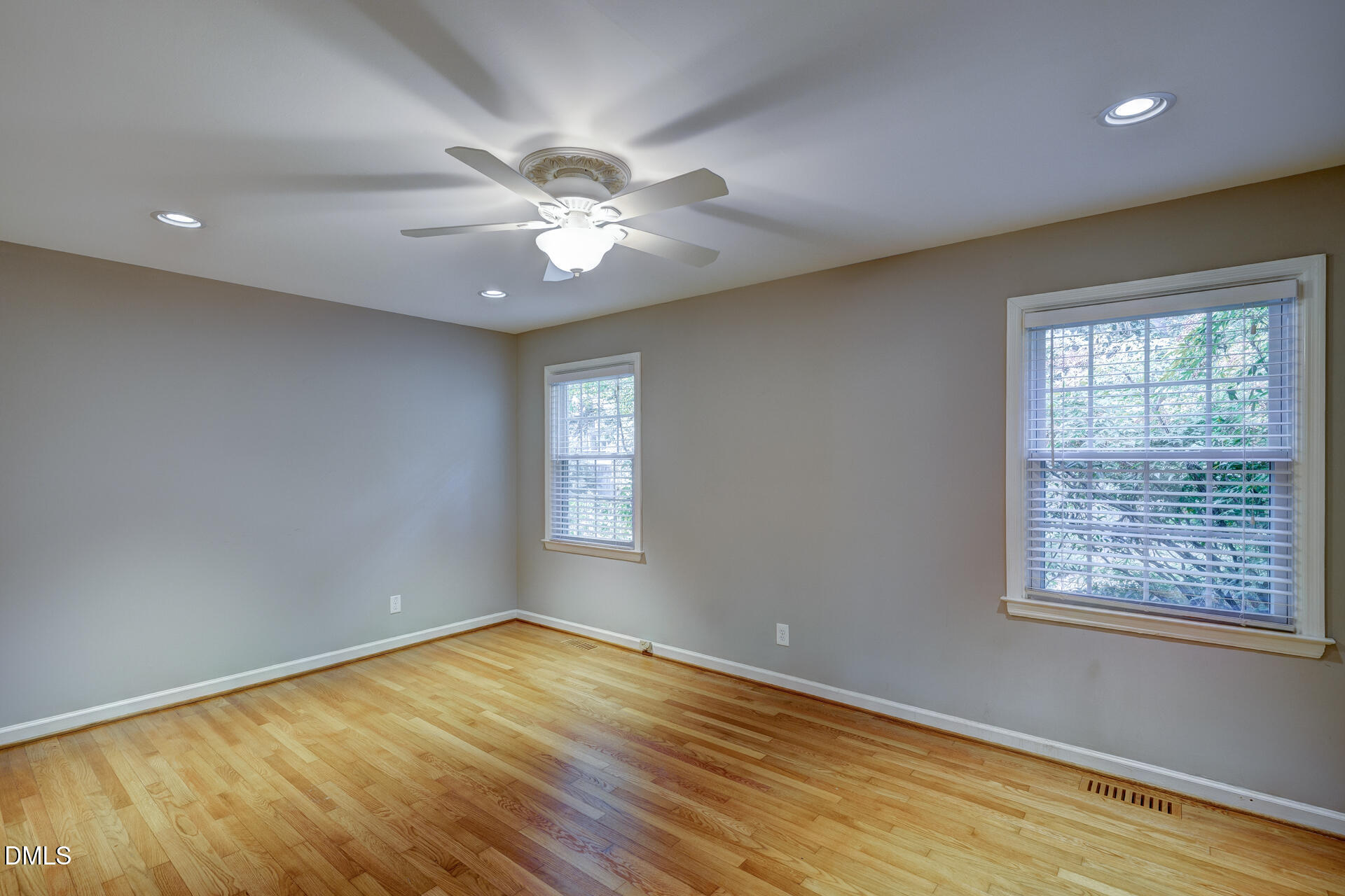 508 Sampson Street Raleigh, NC 27609 - Photo 18 of 32 508 Sampson-26
